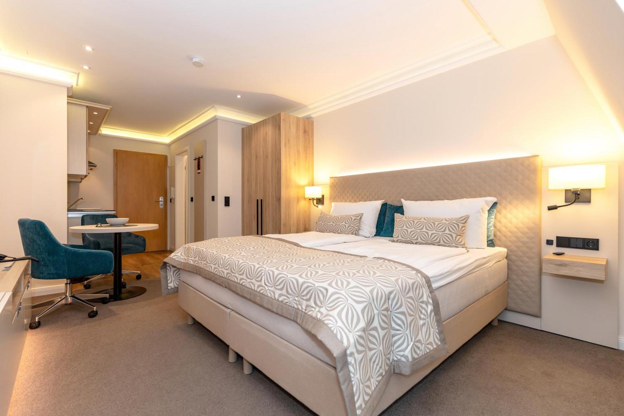 Hotel Am 4*